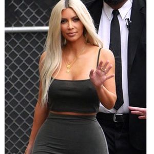 Gorgeous Black / White Top